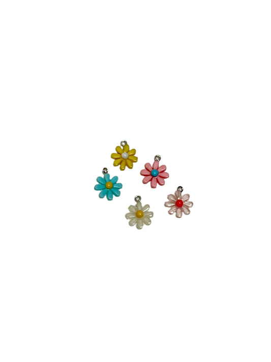 Funky Daisy Charm